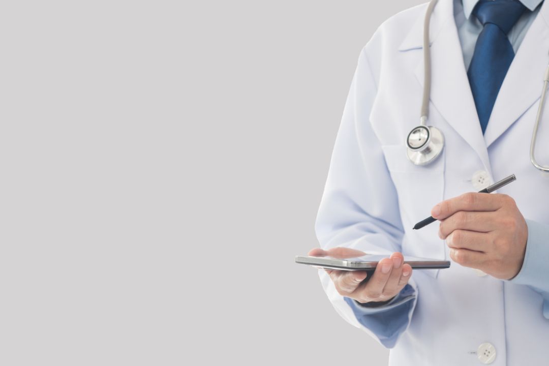 Lekár so stetoskopom – pôvodná fotografia LV-Medical